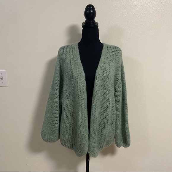 Ost Sweaters - OST Cardigan Women’s Size Large Sage Green Chunky Knit Sweater Cardigan
